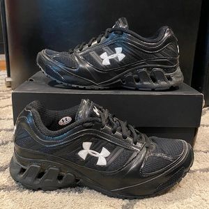 Under Armour║men’s sneakers